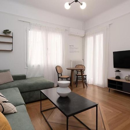 Vibrant Urban Getaway: Modern 1-Bedroom Near Bars, Parks, And Metro Athen Eksteriør billede