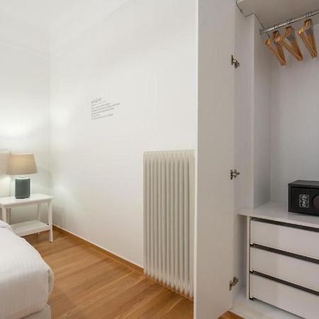Vibrant Urban Getaway: Modern 1-Bedroom Near Bars, Parks, And Metro Athen Eksteriør billede
